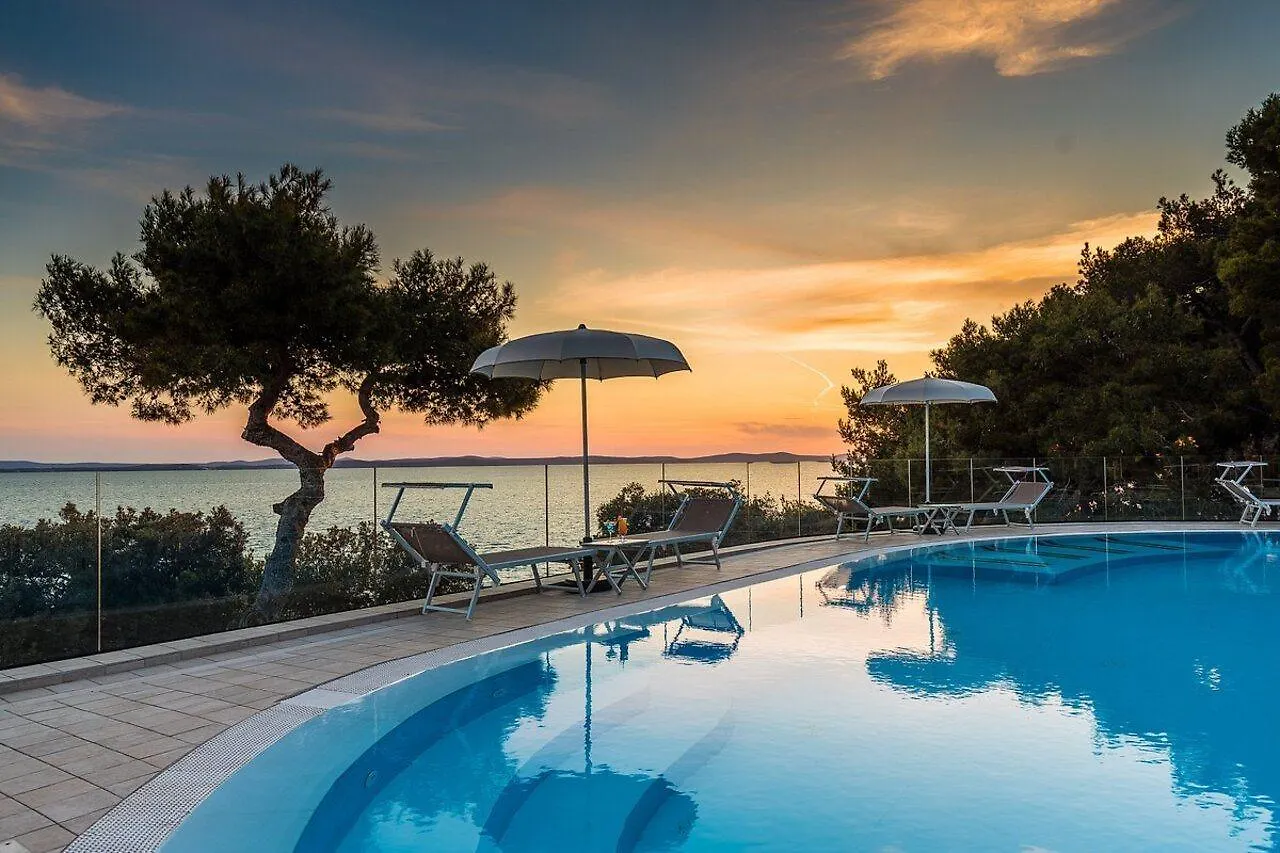 Hotel Pinija Petrcane