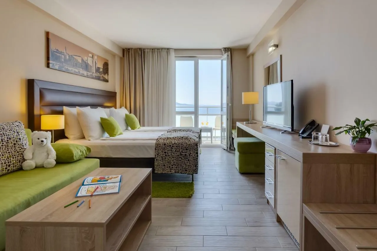 Hotel Pinija Petrcane