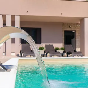 Ela Appartement